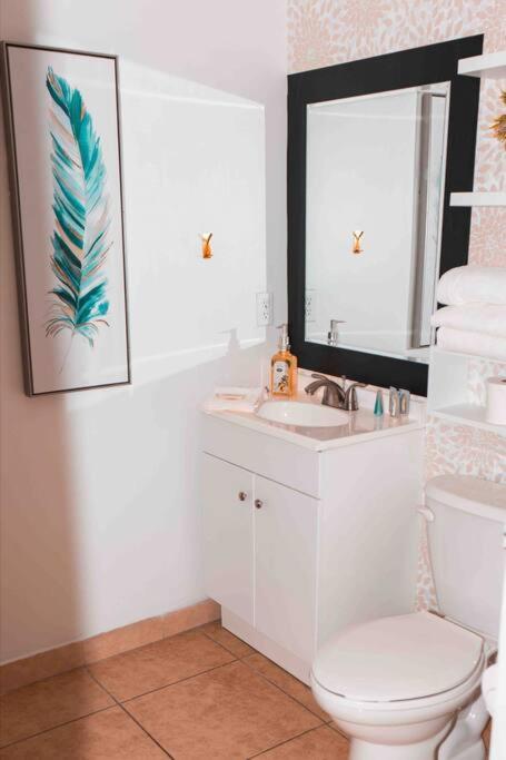 Newly Renovated Condo 5 Min From Airport Miami Exteriér fotografie