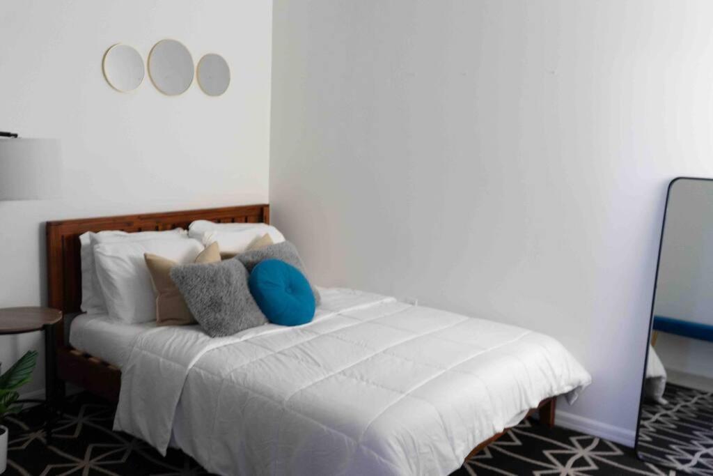 Newly Renovated Condo 5 Min From Airport Miami Exteriér fotografie