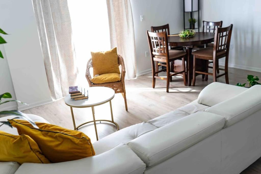 Newly Renovated Condo 5 Min From Airport Miami Exteriér fotografie